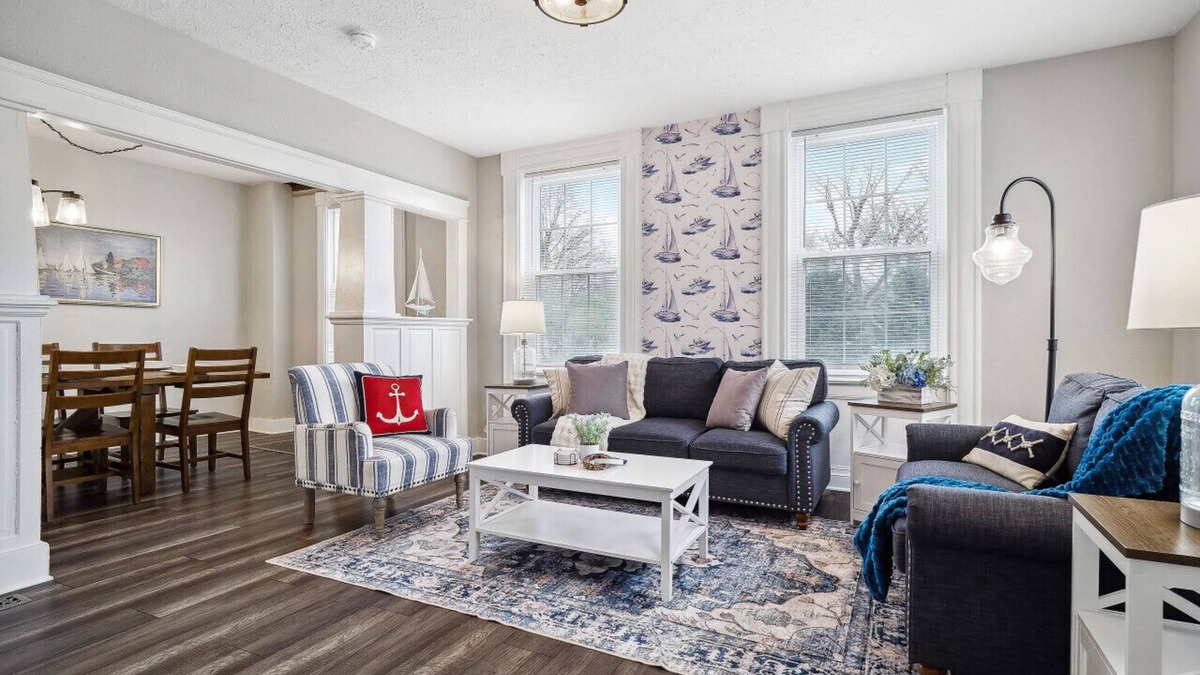 Vermilion Apartment | 5 Bedroom|Arcade NBA Jam|Poker Table|Luxury