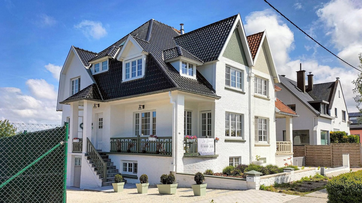 Westende House | 5 bedroom beautiful home in Westende