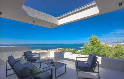 Podstrana House | 5 Bedroom Beautiful Home In Podstrana