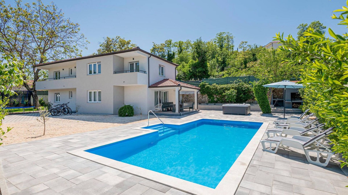 Zmijavci House | 5 bedroom gorgeous home in Zmijavci