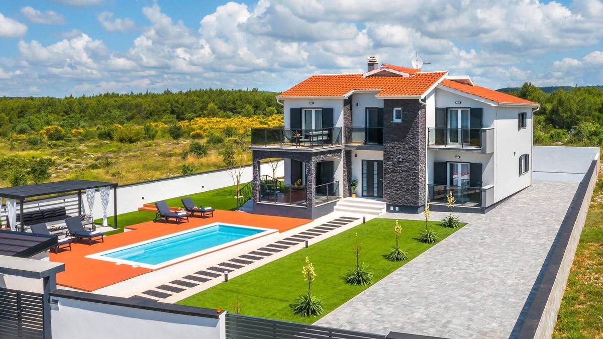 Bicine House | 5 bedroom gorgeous home in Skradin