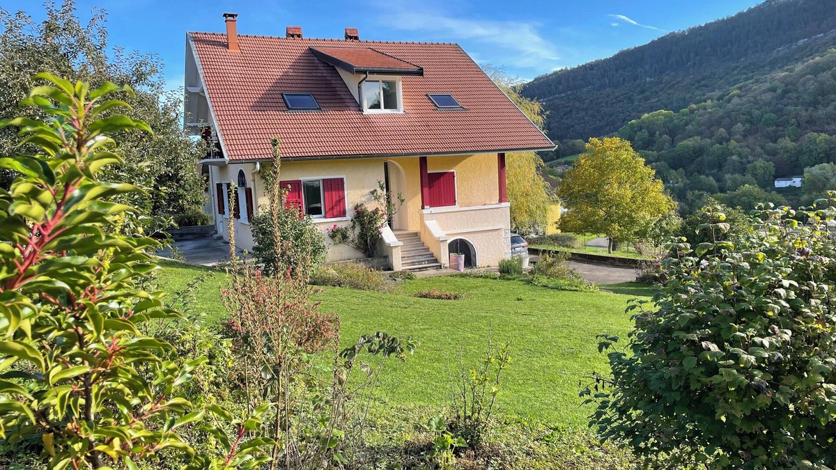 Seynod House | 5 bedroom house in Annecy between town and countryside ⭐