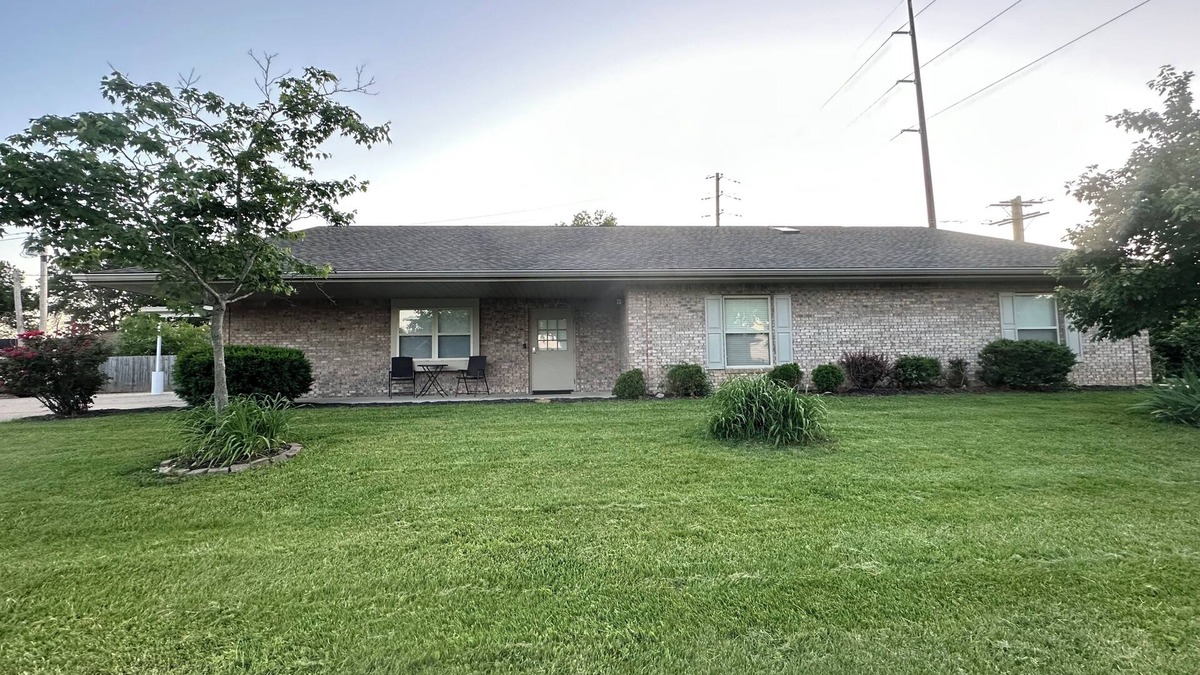 Mount Vernon House | 5-bedroom house in lovely Mount Vernon with WiFi, AC - Fully Handicap Accessible