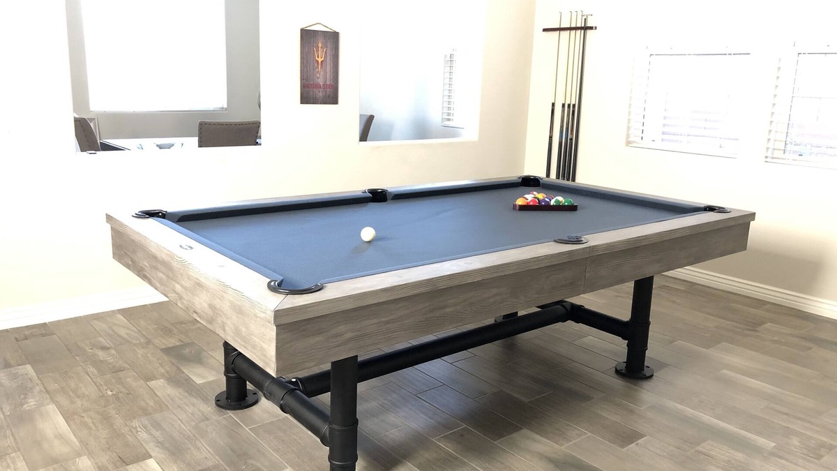 Chandler House | 5 Bedroom House With Heated Pool & Hot Tub- Sleeps 11