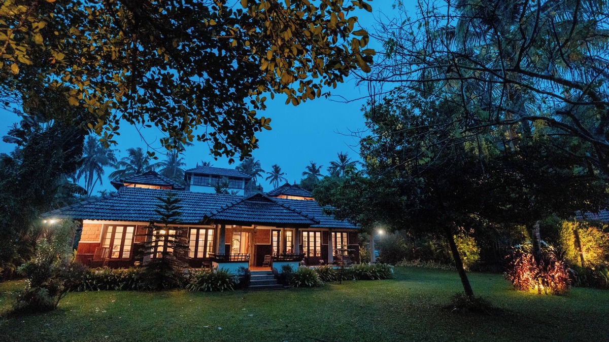 Puthenvelikara Villa | 5 Bedroom Pool - Madilina Heritage Villa in Chendamangalam, North Paravur