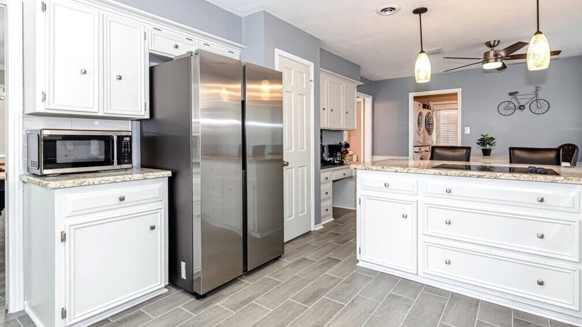 Bammel House | 5-Bedroom Sanctuary w Pool: 25 Mins Downtown SC