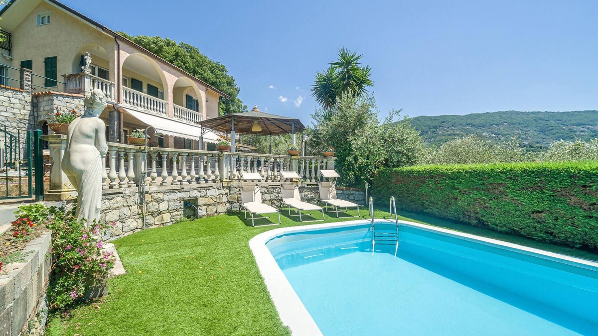 Chiavari House | 5 bedroom stunning home in Chiavari