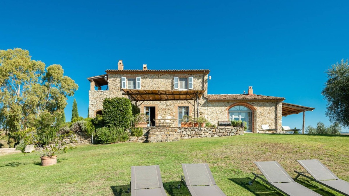 Manciano Villa | 5 Bedroom Villa in Manciano