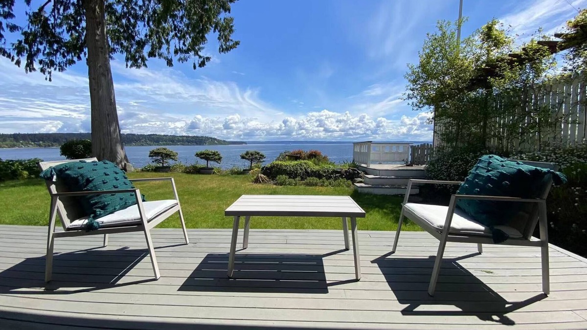 Suquamish House | 5-bedroom waterfront House with beach