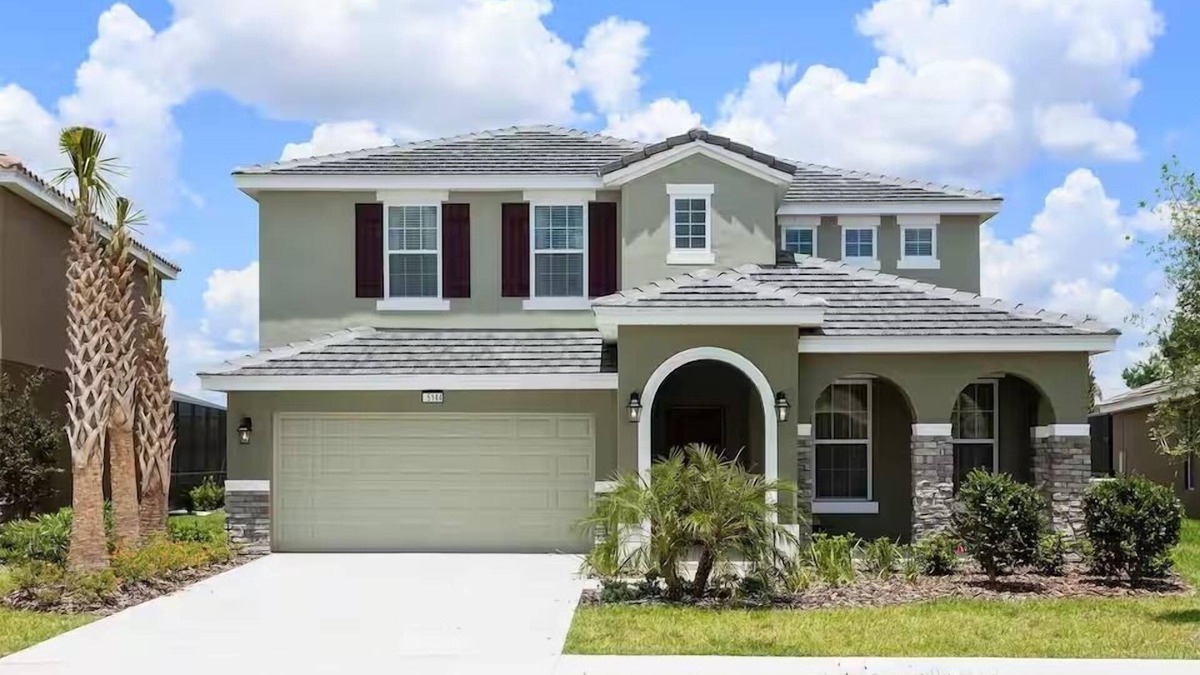 Loughman House | 5 Bedrooms/5 Bathrooms/Solterra (5144OA)