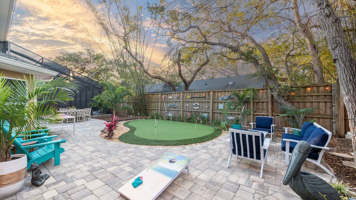 Vilano Beach House | 5 Bedrooms, Pool+Spa, WALK to beach&river, PutPut, 10 min. to DT, Huge backyard
