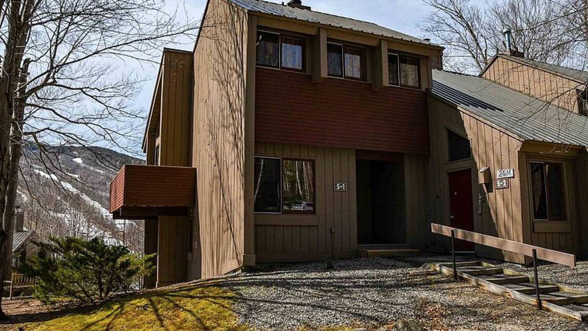 Lincoln House | 5 Beech Road #1, Village of Loon Mountain 20E
