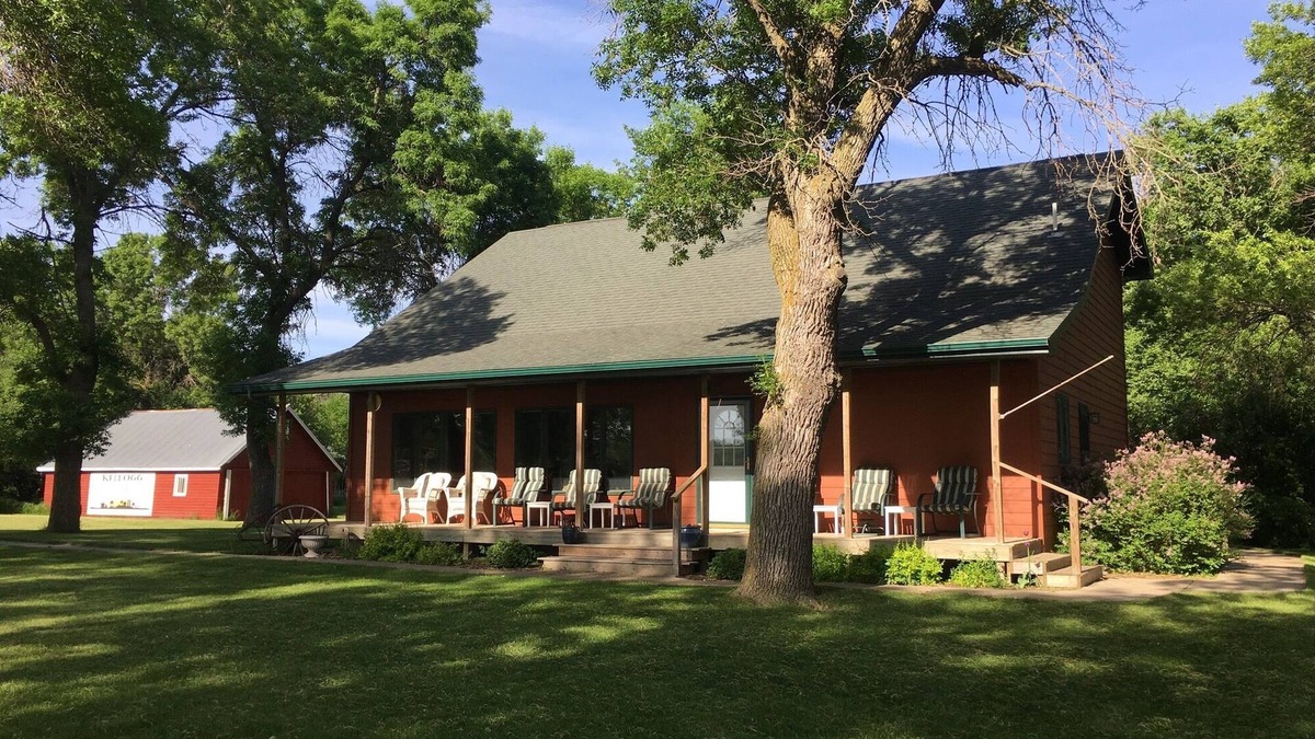 Watertown House | 5 BR/2.5 BA Hunting & Fishing Lodge