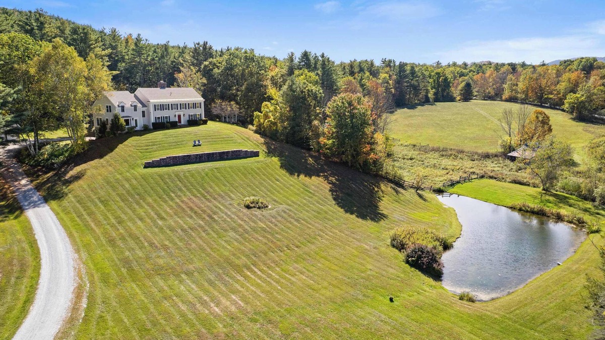 Clarendon House | 5-BR Vermont Retreat w/Hot Tub & Mountain Views