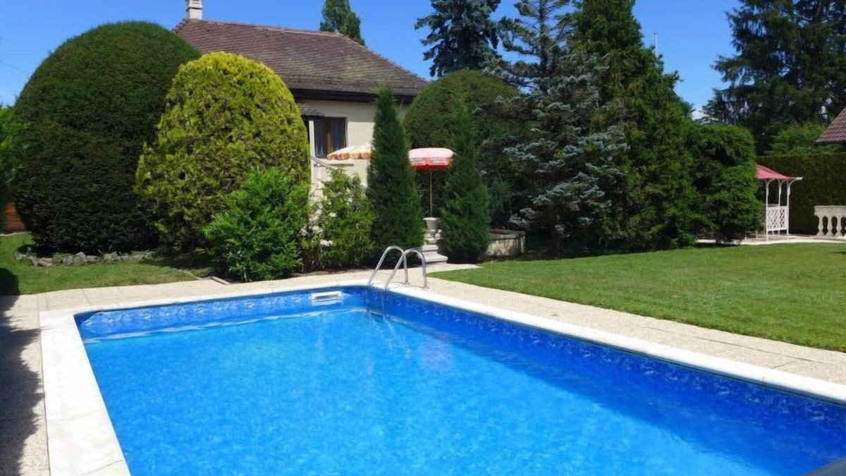 Genthod House | 5, chemin de la Pralay by Interhome