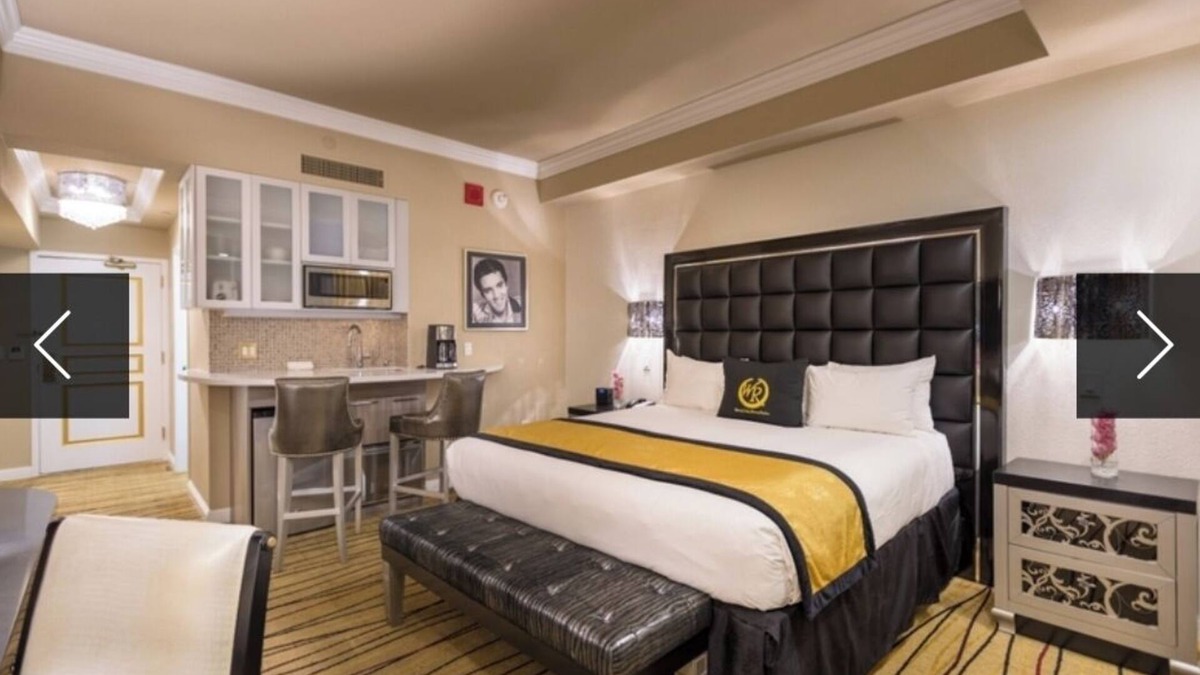 Winchester Apartment | 5⭐️Las Vegas Strip Beautiful Studio Full Bathroom Villa sleep 2 King Bed