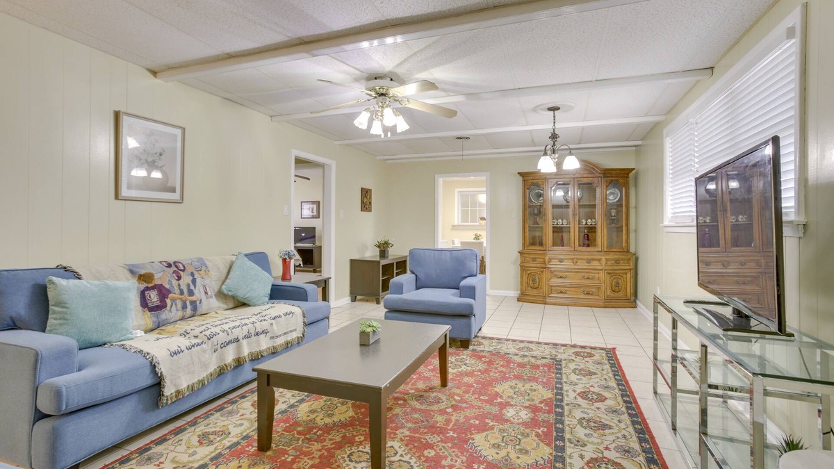 Metairie House | 5 Mi to City Park: Pet-Friendly Home Near NOLA!