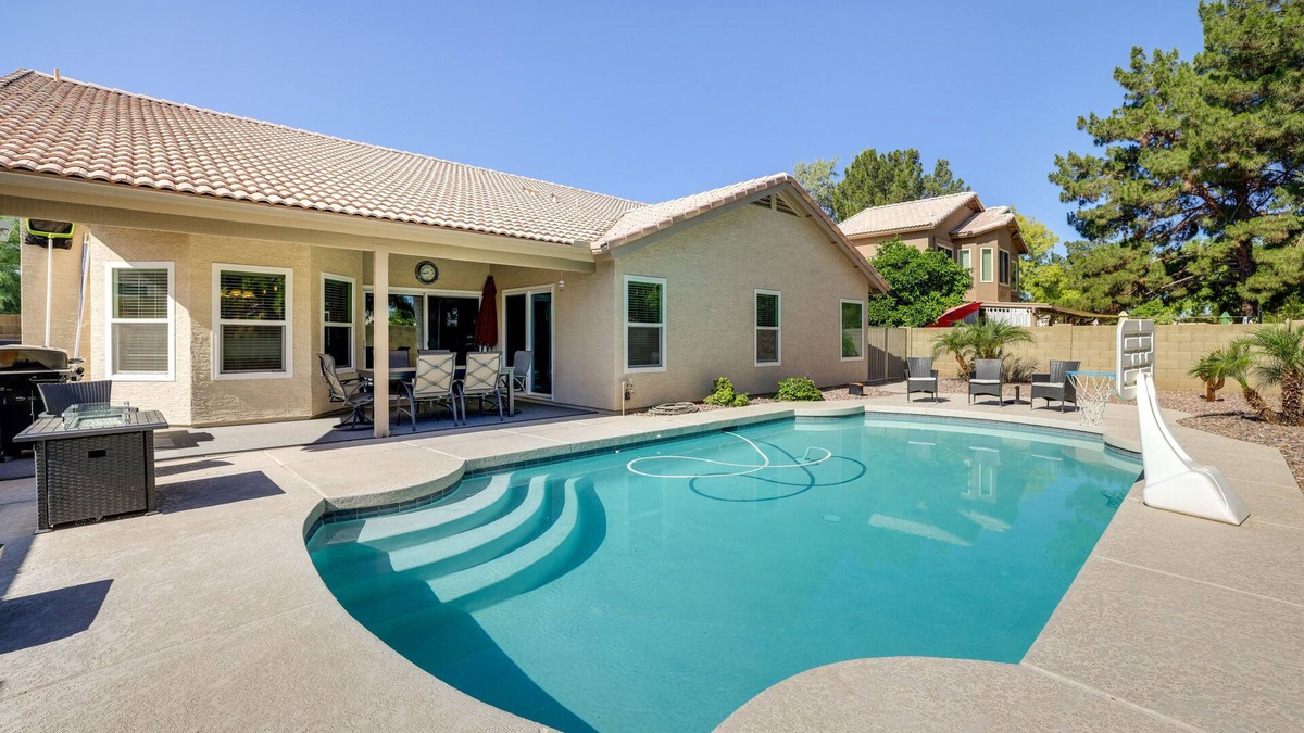 Chandler House | 5 Mi to Dtwn Chandler: Home w/Outdoor Pool!