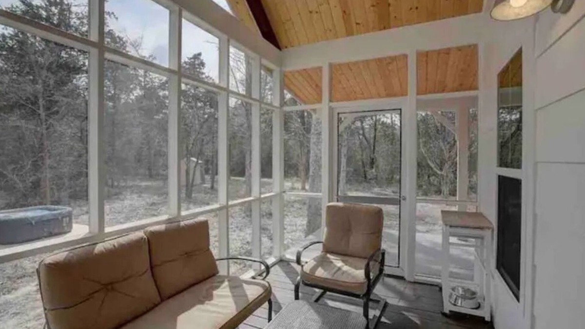 Oakland Cabin | 5 Million Stars
