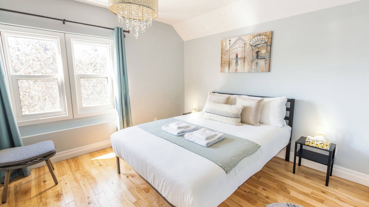Algoma District House | 5 min to Agawa Train | Cozy Oasis w/Firepit & Deck