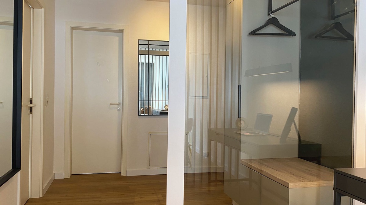 Gera Apartment | 5 Min von der Hochschule enfernt - Familien-Apartment mit Balkon & Kinderbett