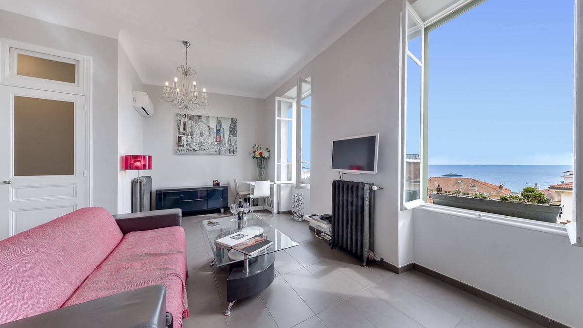 Monaco-Ville Apartment | 5 MINS WALK HEART OF MONTE CARLO & CASINO SQUARE! NEAR GRIMALDI FORUM! SEAVIEW!