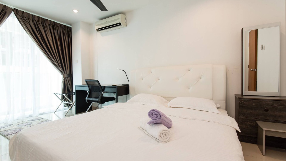 Ara Damansara Apartment | 5 Mins Walk to LRT, Opposite Mall