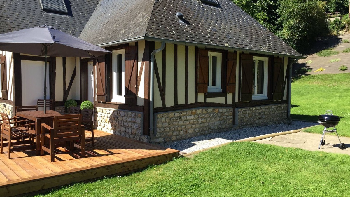 Ablon House | 5 minutes from Honfleur house with garden and parking for 7 people