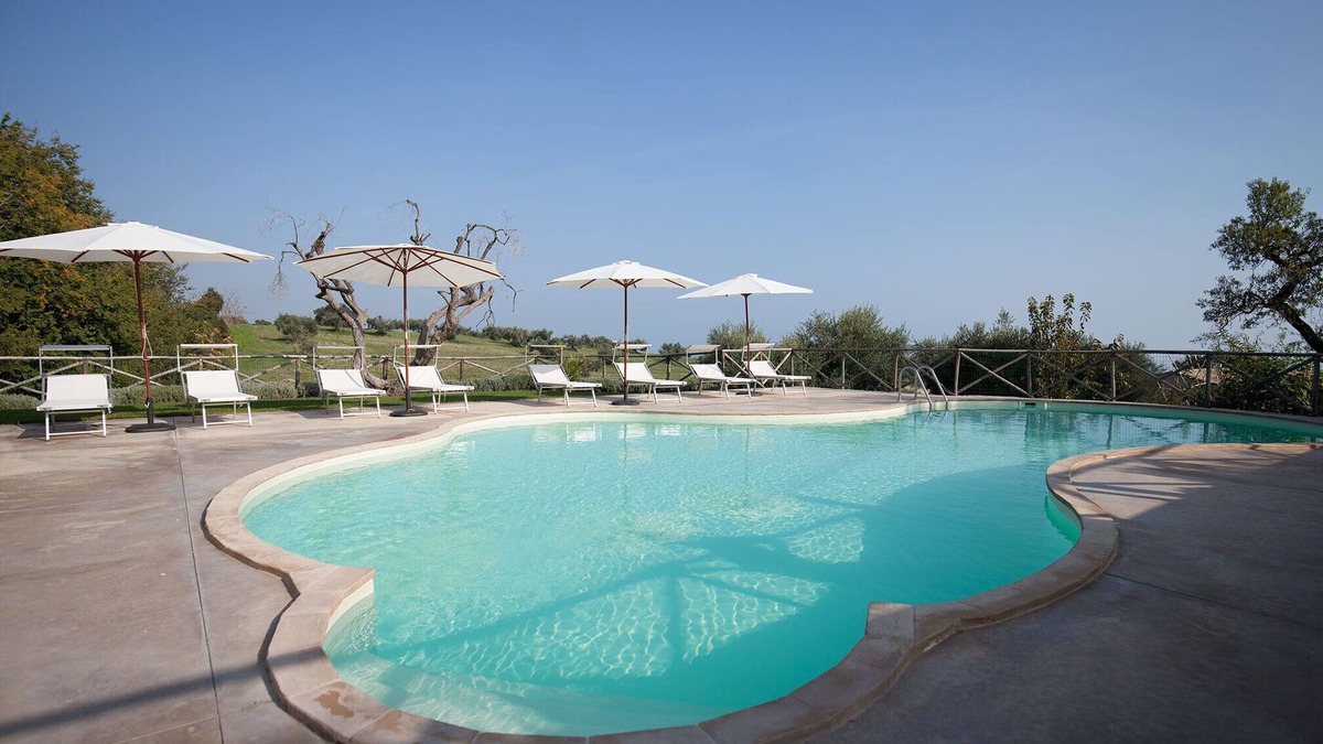 Fermo House | 5 minutes from the sea, panoramic terrace. the pomegranate borgocasalcristiana