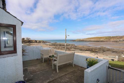 Cemaes Bay House | 5 Sea View Street