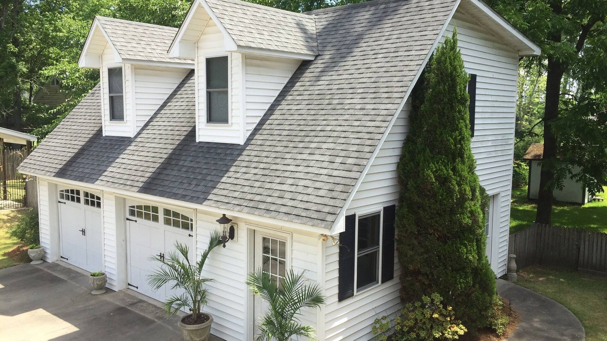 Belhaven Apartment | 5-Star Comfort - Walk to Marina, Restaurants, Water Front Park, Boater Friendly!