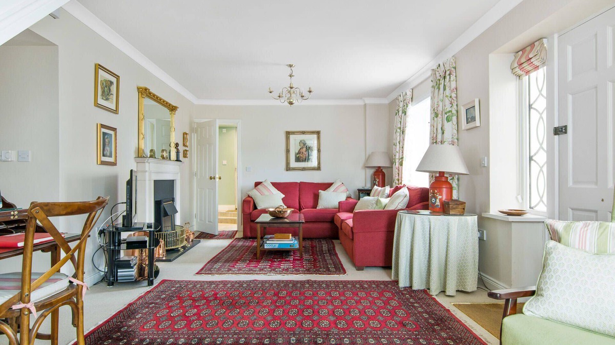 Whiteabbey House | 5 STAR HISTORIC REFURBISHED OLD RECTORY