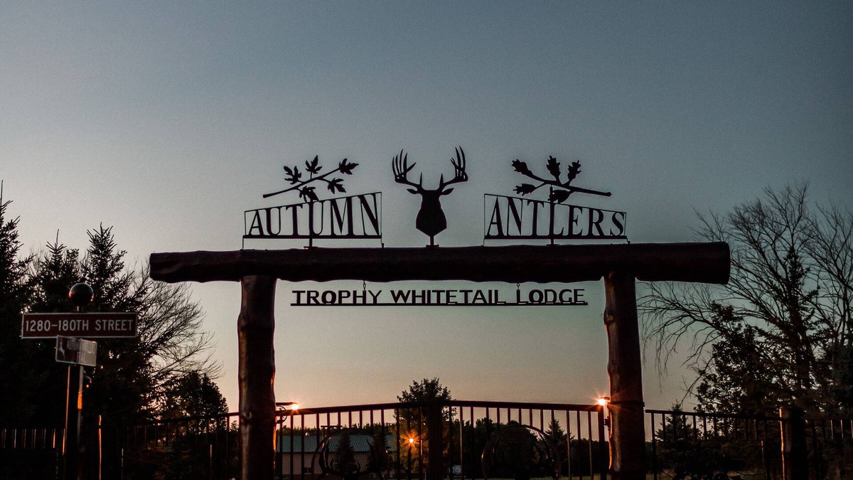 Randall Cabin | 5 Star Lodge Retreat