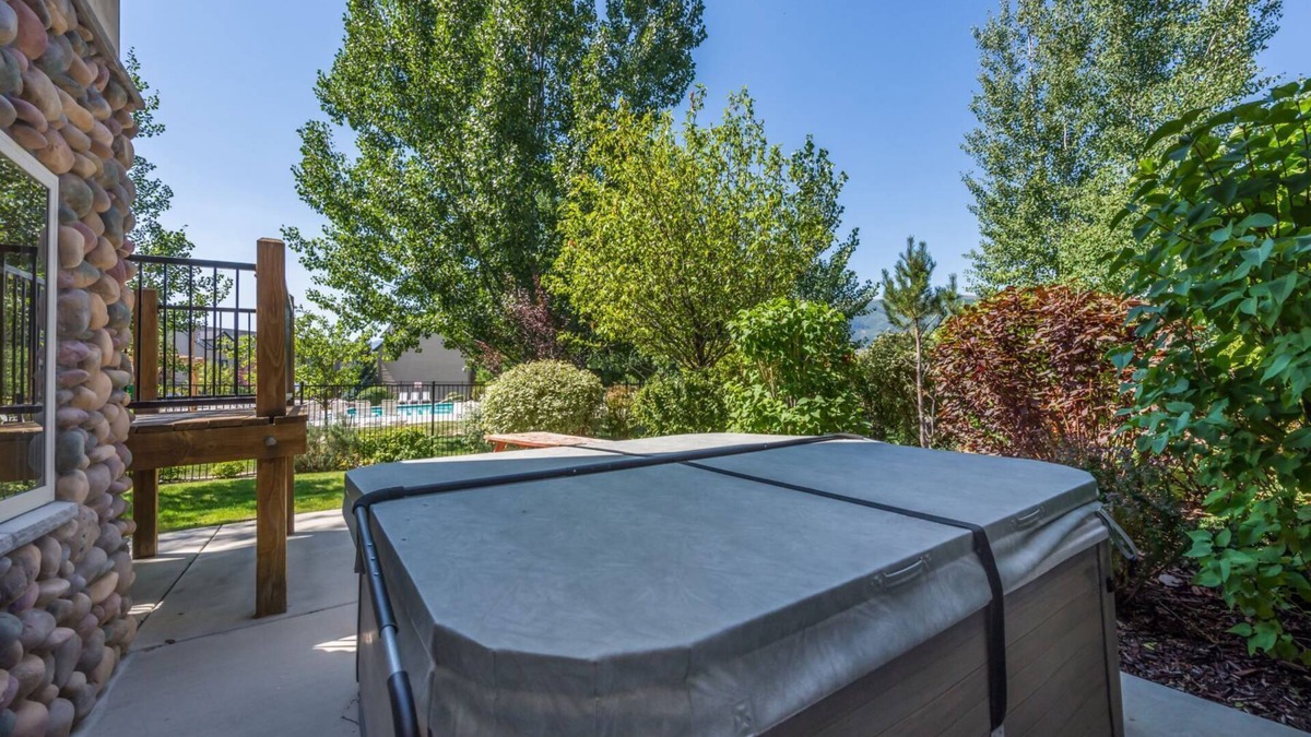 Eden House | 5 Star Luxury Townhome | 5 Bed, 4.5 Bath