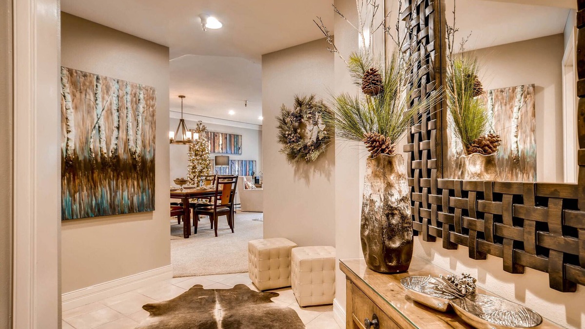 Peak 9 Condo | 5 Star -PRIME LOCAL Autumn Delight VILLAGE @ BRECK Mountain Side Pool+Hot Tubs+