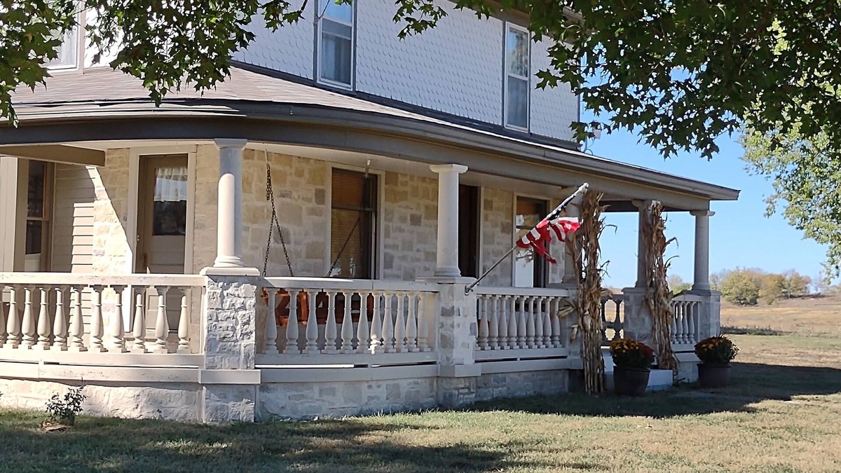 Pauline Other | 5 Star Style and Review, Historical Sears Catalog home with LOTS of room