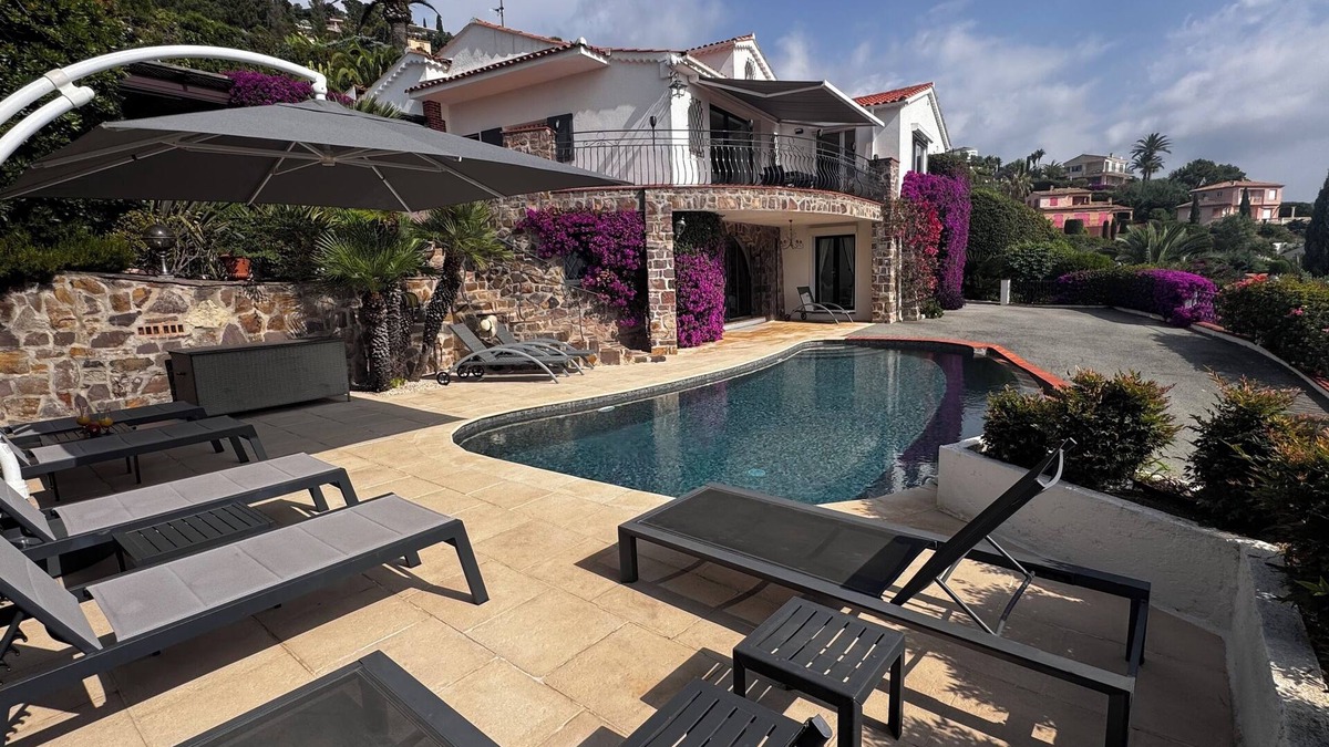 Espero-Pax Villa | 5-star villa. Air-conditioned. Secure. Exceptional sea view, Swimming pool