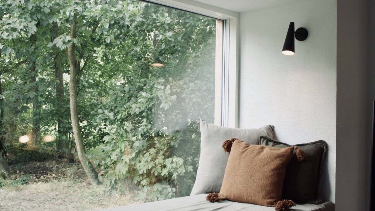 Rodenas House | 5* thatched roof house Ziegelmacher Achten 6600sqm natural garden with pond and outdoor sauna