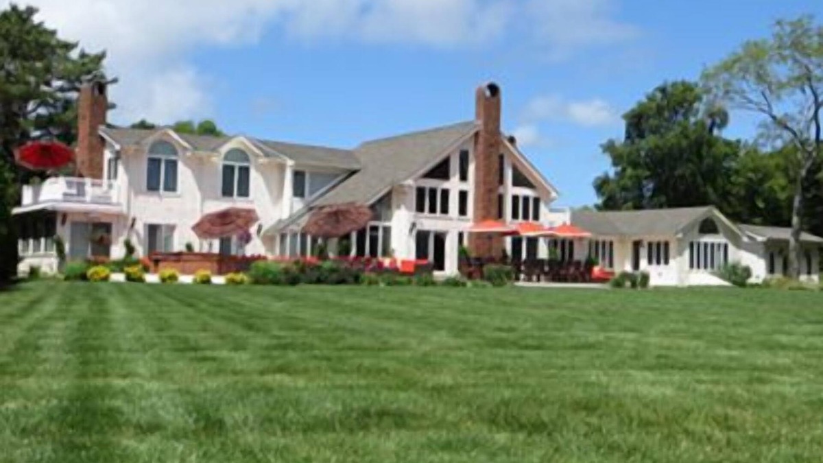 Kingston House | 50% OFF -THANSKGIVING SPECIAL - GUEST'S UNFORSEEN NEED TO CANCEL + 2 FREE NIGHTS