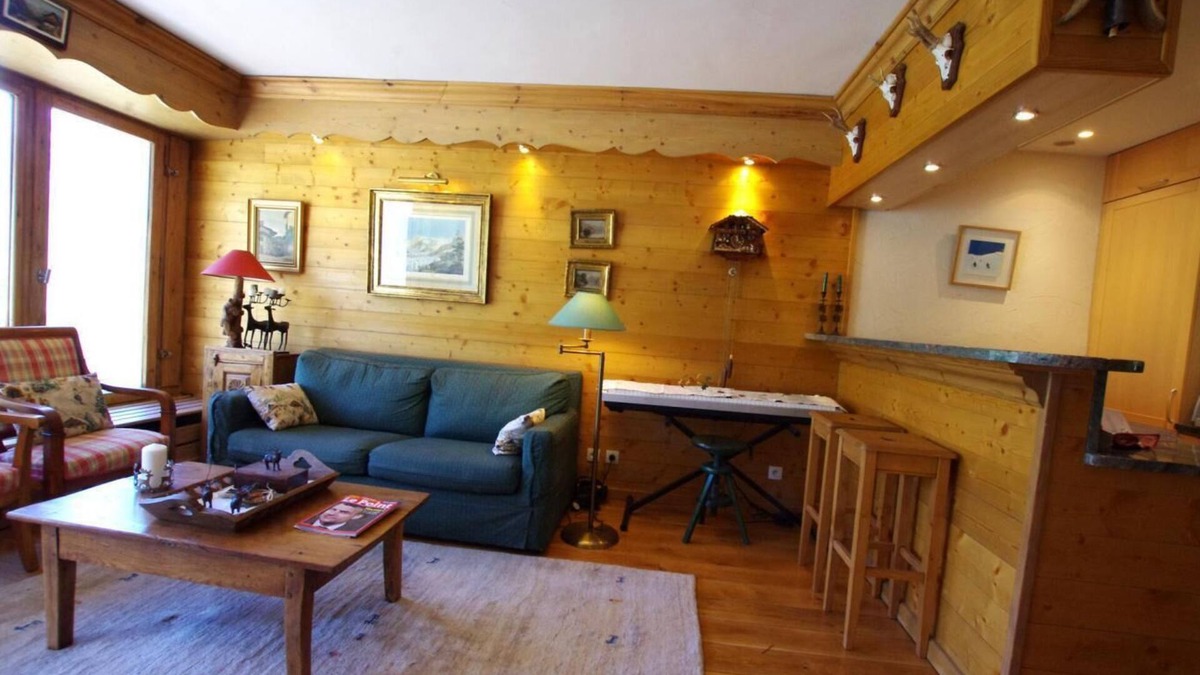 Tignes le Lac Apartment | 50m from ski slopes, 7th floor, view lake, balcony, tv, ski locker, 55m², Tignes