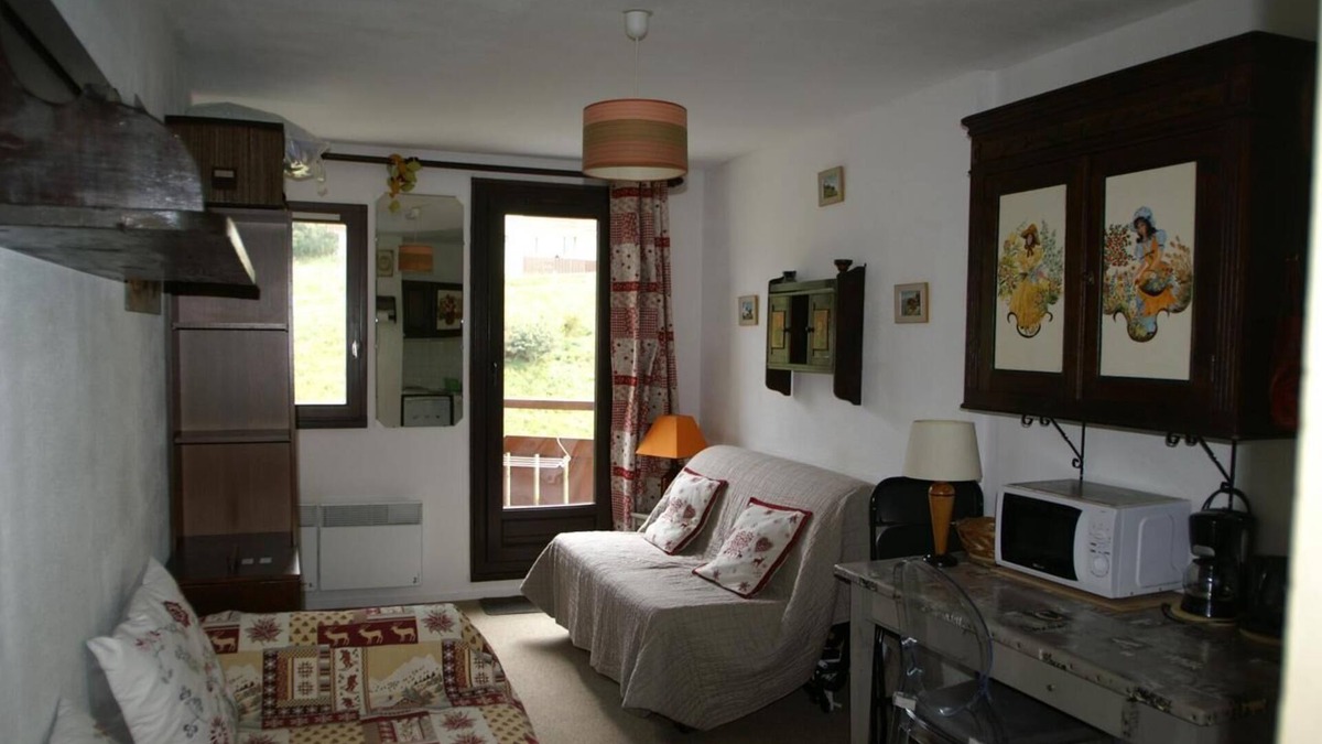 Prapoutel Apartment | 50m from ski slopes, parking, tv, ski locker, 18m², Les 7 Laux
