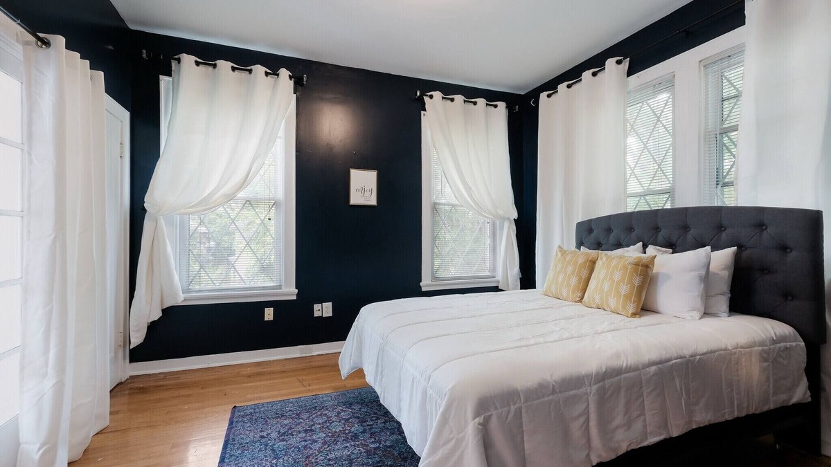 Alta Vista Condo | 518 | 10% OFF | Updated 1BR in Historical Home | Complete Amenities & Fast WiFi