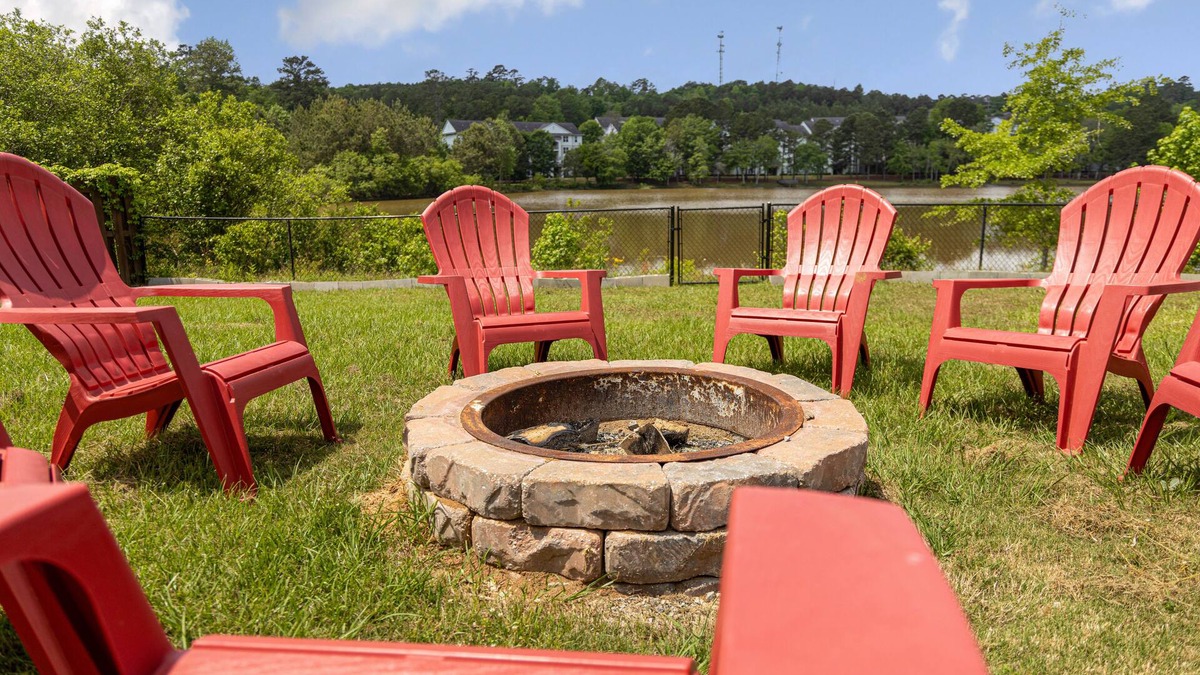 Fort Benning House | 5BD Lakeview Retreat - Fire Pit, Pool Table & BBQ