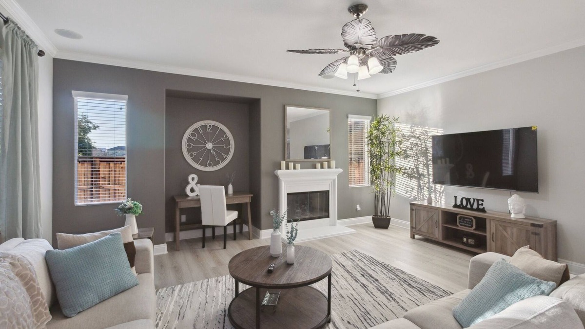 Victorville House | 5BR/3BA Home - King Beds - Fast Wifi by RedAwning
