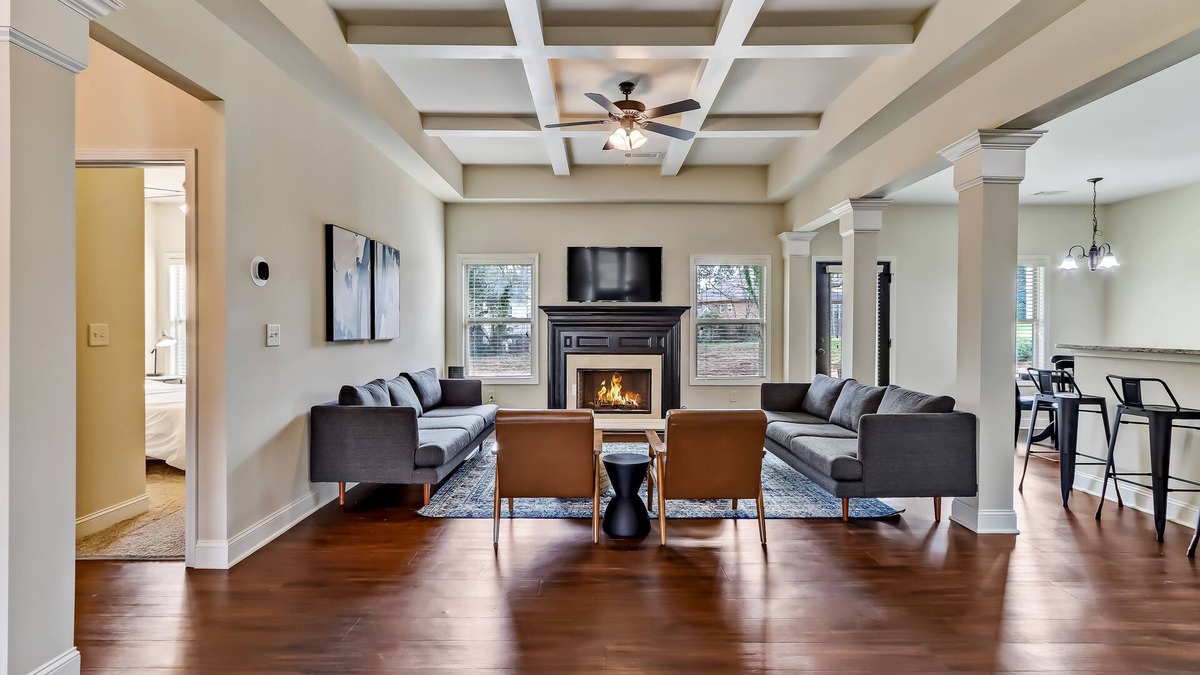 Lawrenceville House | 5br/3ba, sleeps 12! Newly renovated w/media room!