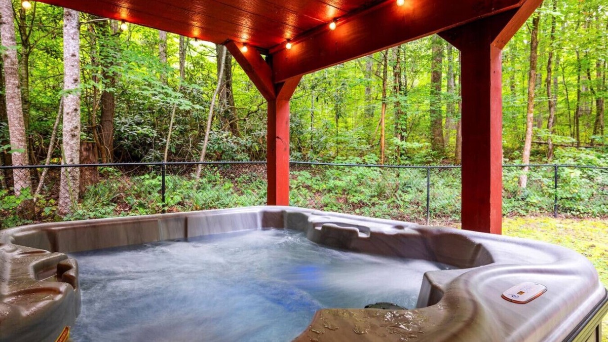 Cosby Cabin | 5BR Cabin w/Privacy! Hot Tub + Firepit/Yard*Arcade