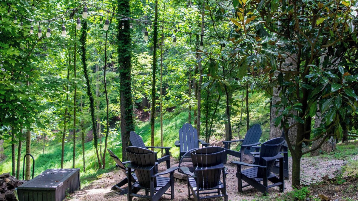 Hendersonville House | 5BR Estate w/Guesthouse | Private Waterfall Trail
