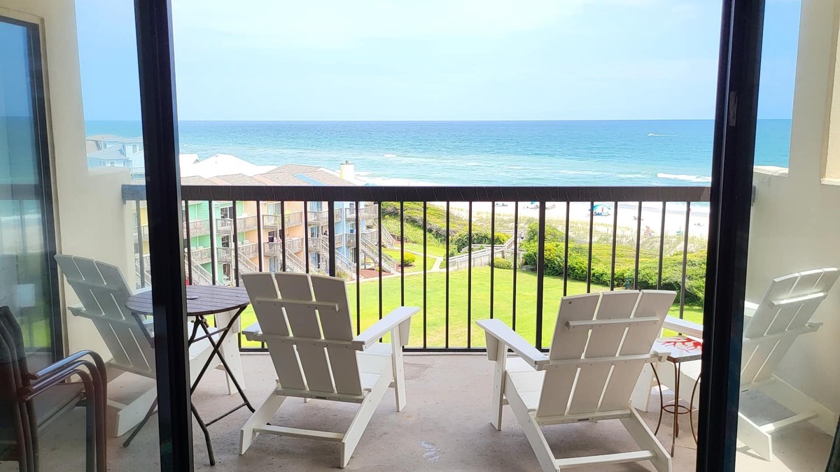 Emerald Isle Condo | 5th Floor View of Beach and Ocean- Full condo- 2 pools-