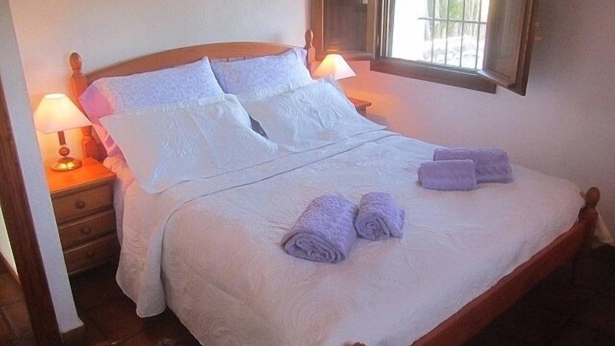 Tarraula Villa | 6 Bed, air conditioned Villa w/huge pool and private grounds