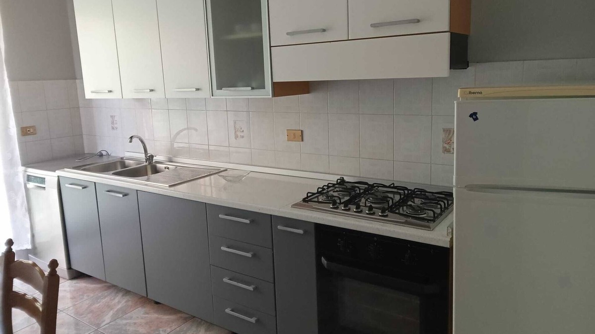 Lamezia Terme Apartment | 6 bed apartment 10 minutes from the sea by car